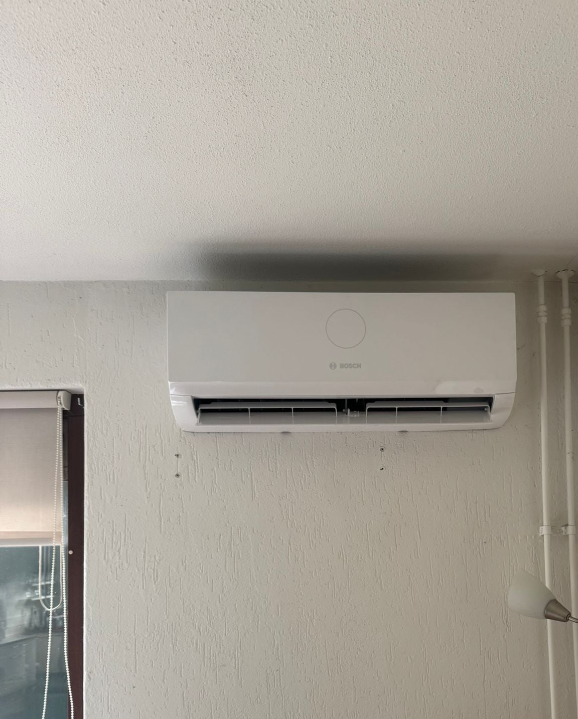 Bosch airco binnenunit geplaatst in slaapkamer